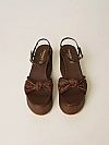 Wedge sandals with knot